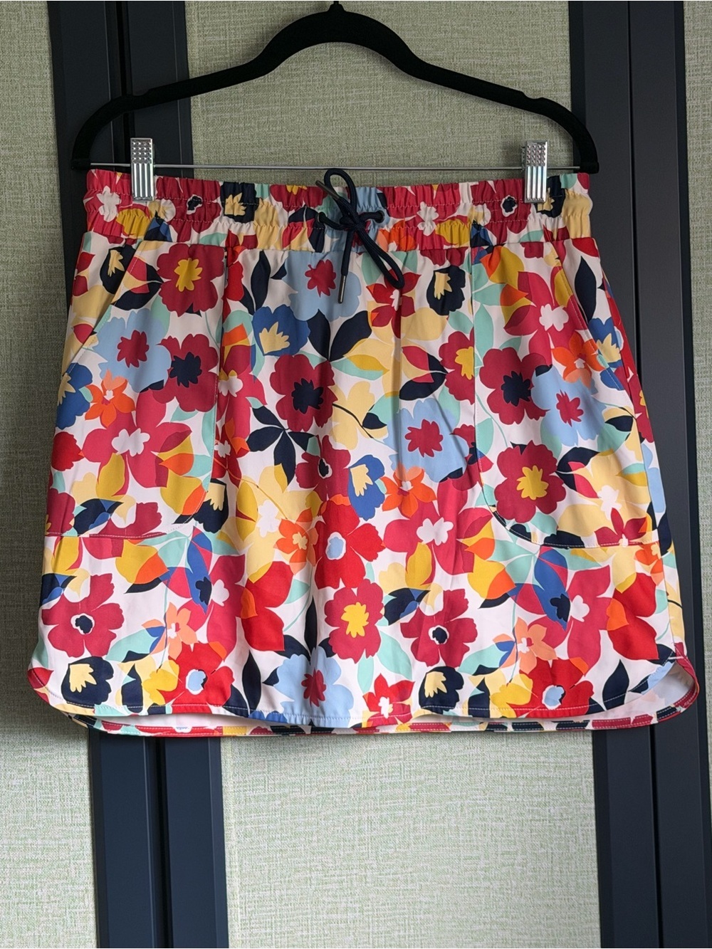 St. John's Bay Multicolor Floral Print Active Skort, Size M